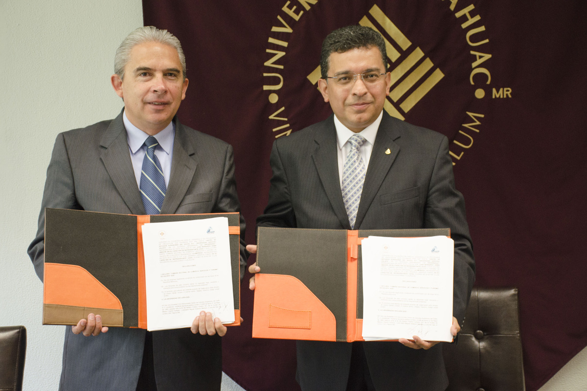 4 / 4 - Firma de convenio de colaboración con CANACO SERVYTUR Xalapa