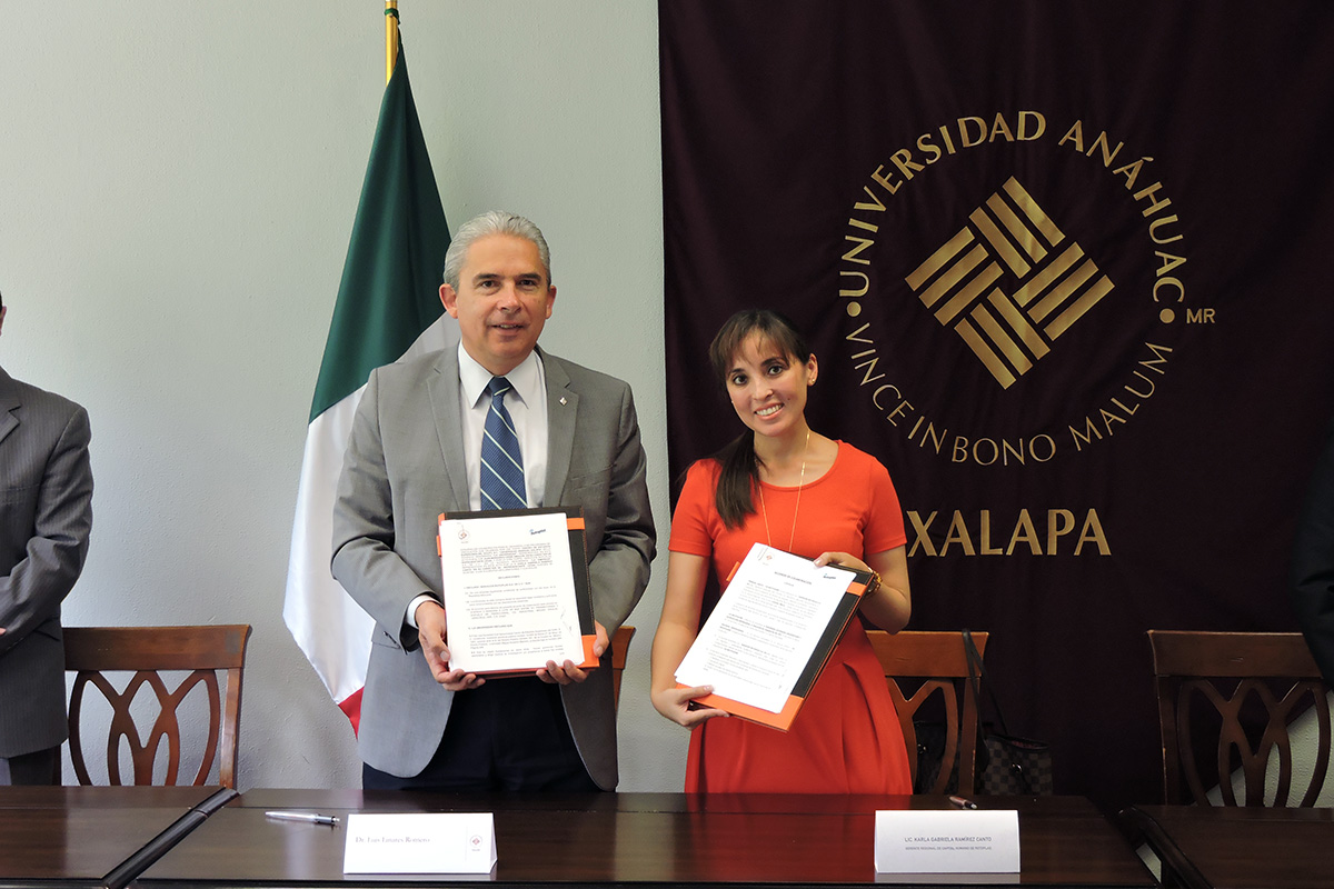 4 / 4 - Se firma convenio con Rotoplas, empresa internacional de origen mexicano