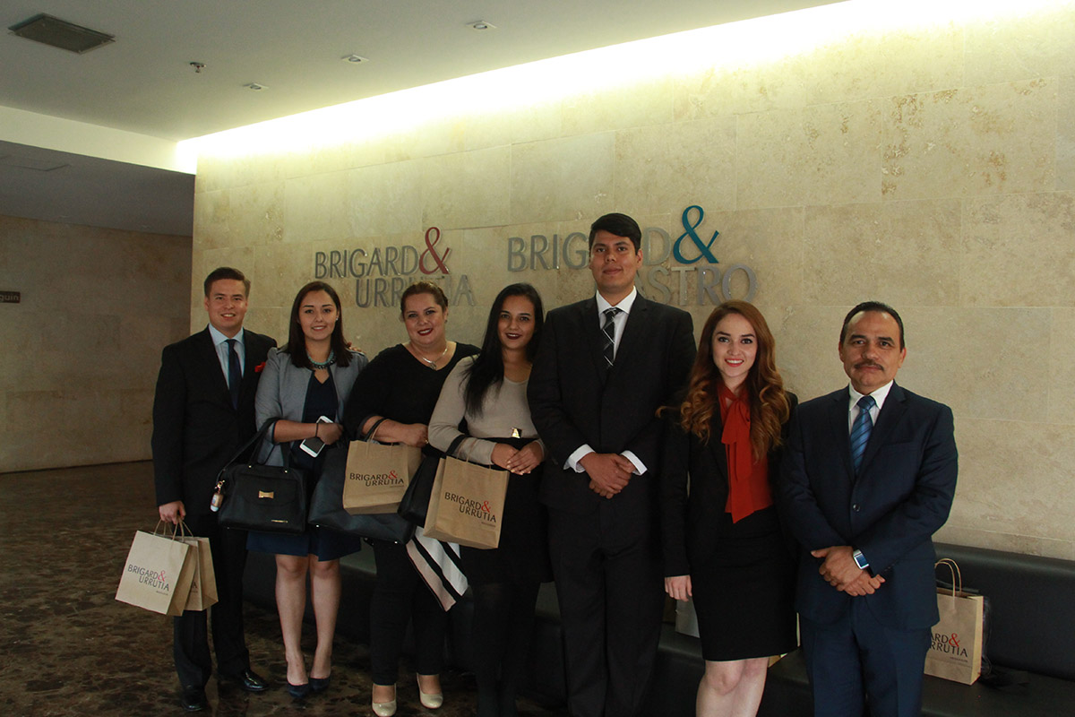 2 / 20 - Viaje académico a Bogotá Colombia 2 / 20 - Viaje académico a Bogotá Colombia