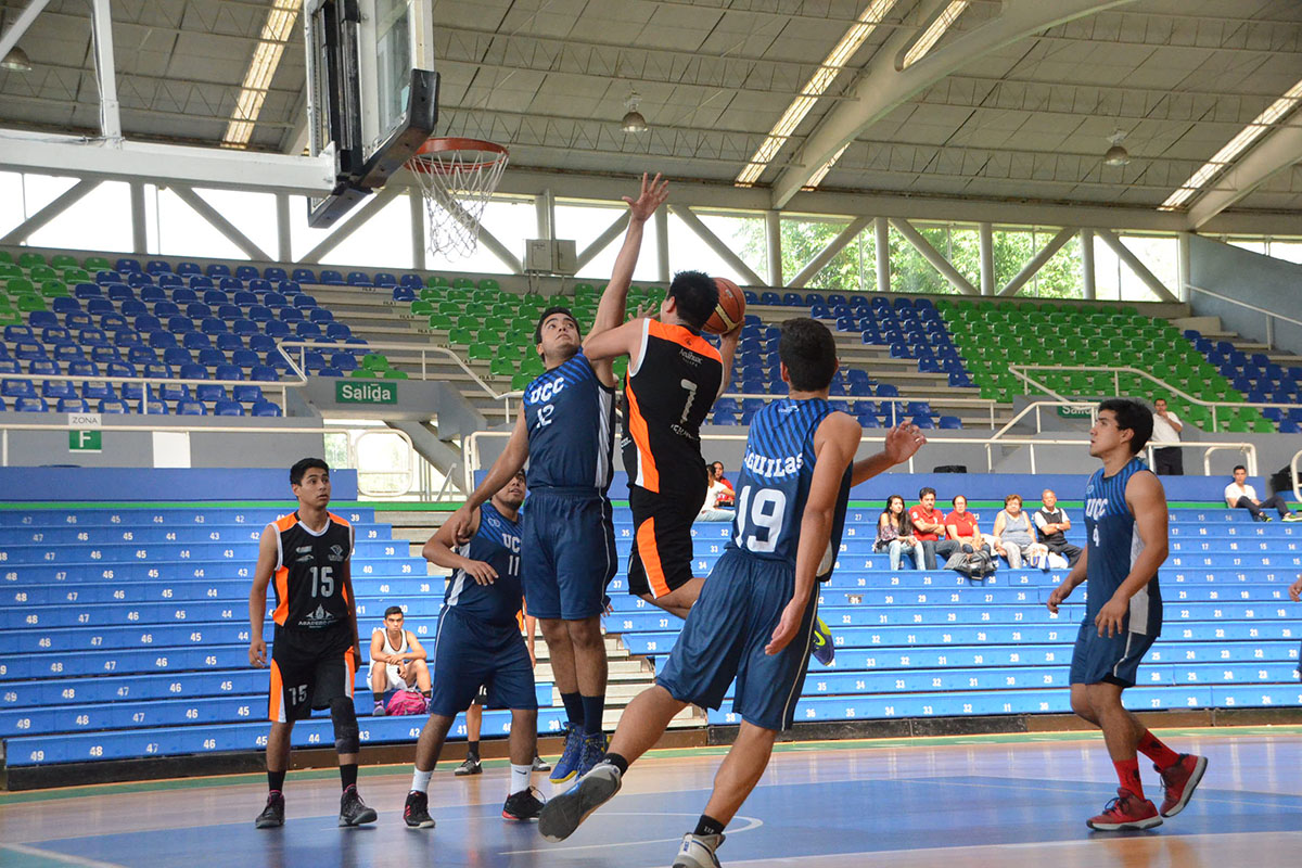 1 / 8 - Leones califican en baloncesto a Regional de CONDDE
