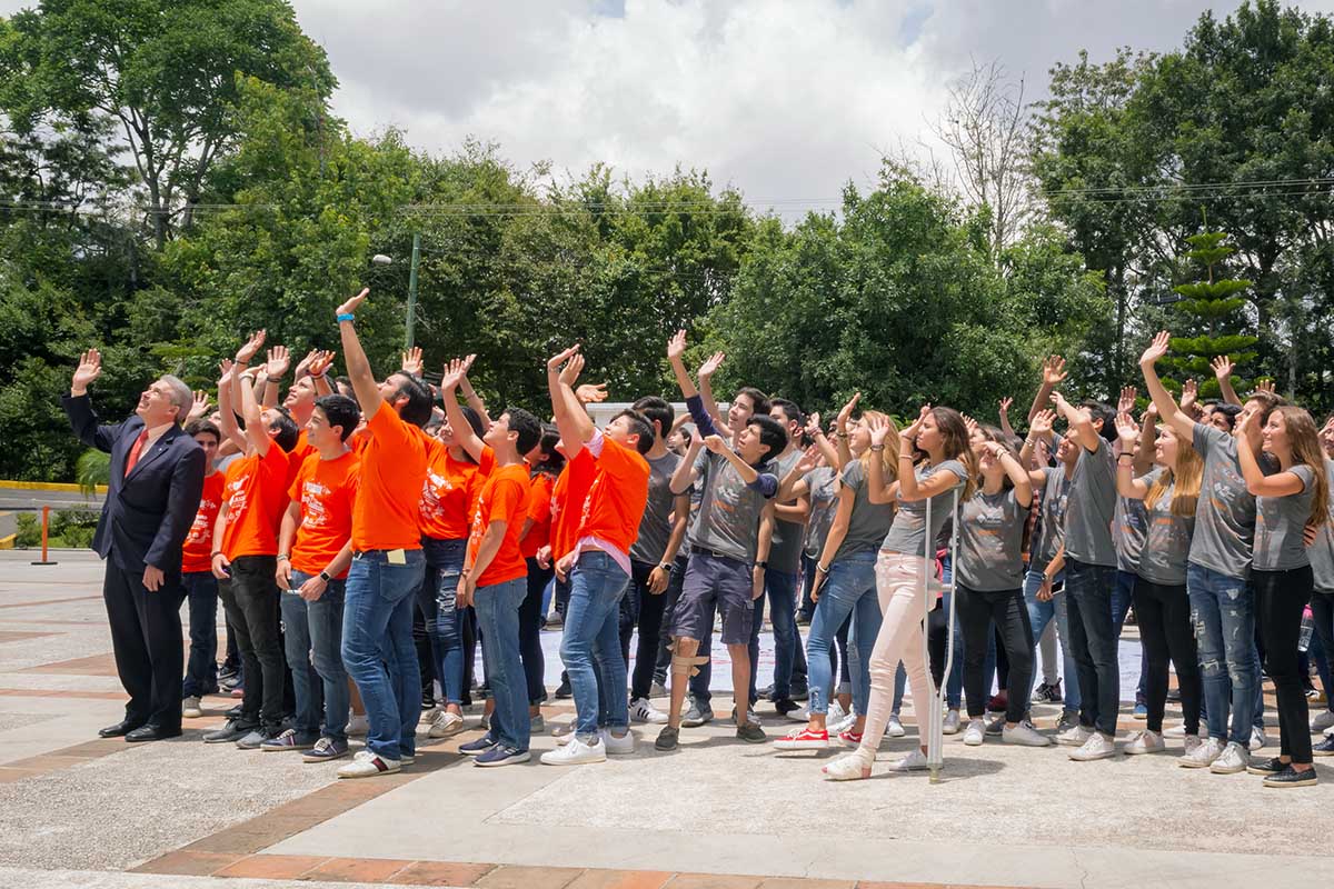 5 / 10 - Comité de bienvenida y Generación 2018-2021.