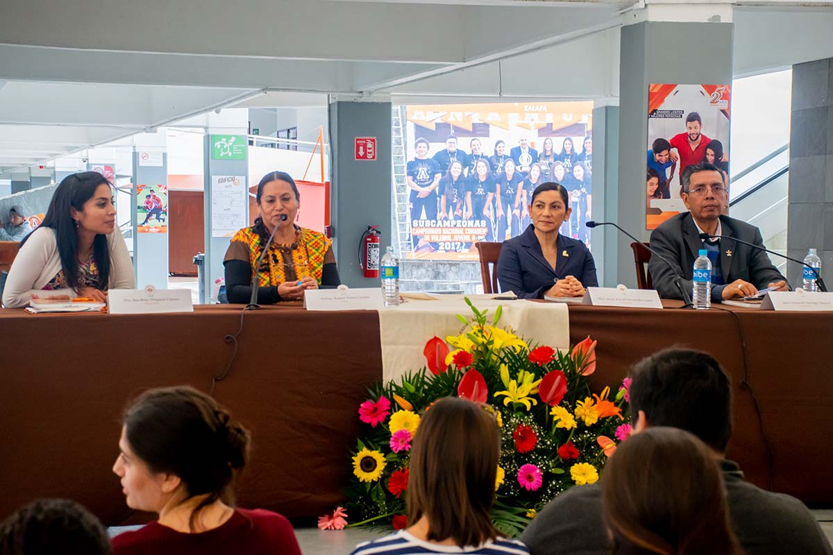 13 / 15 - Presentaciones de libros durante la Feria.