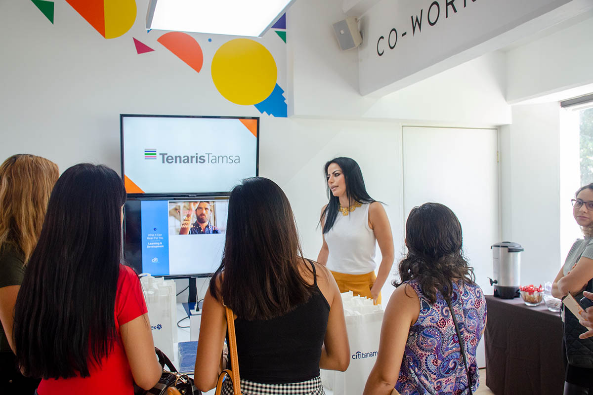 2 / 11 - Citibanamex presente en la jornada laboral.