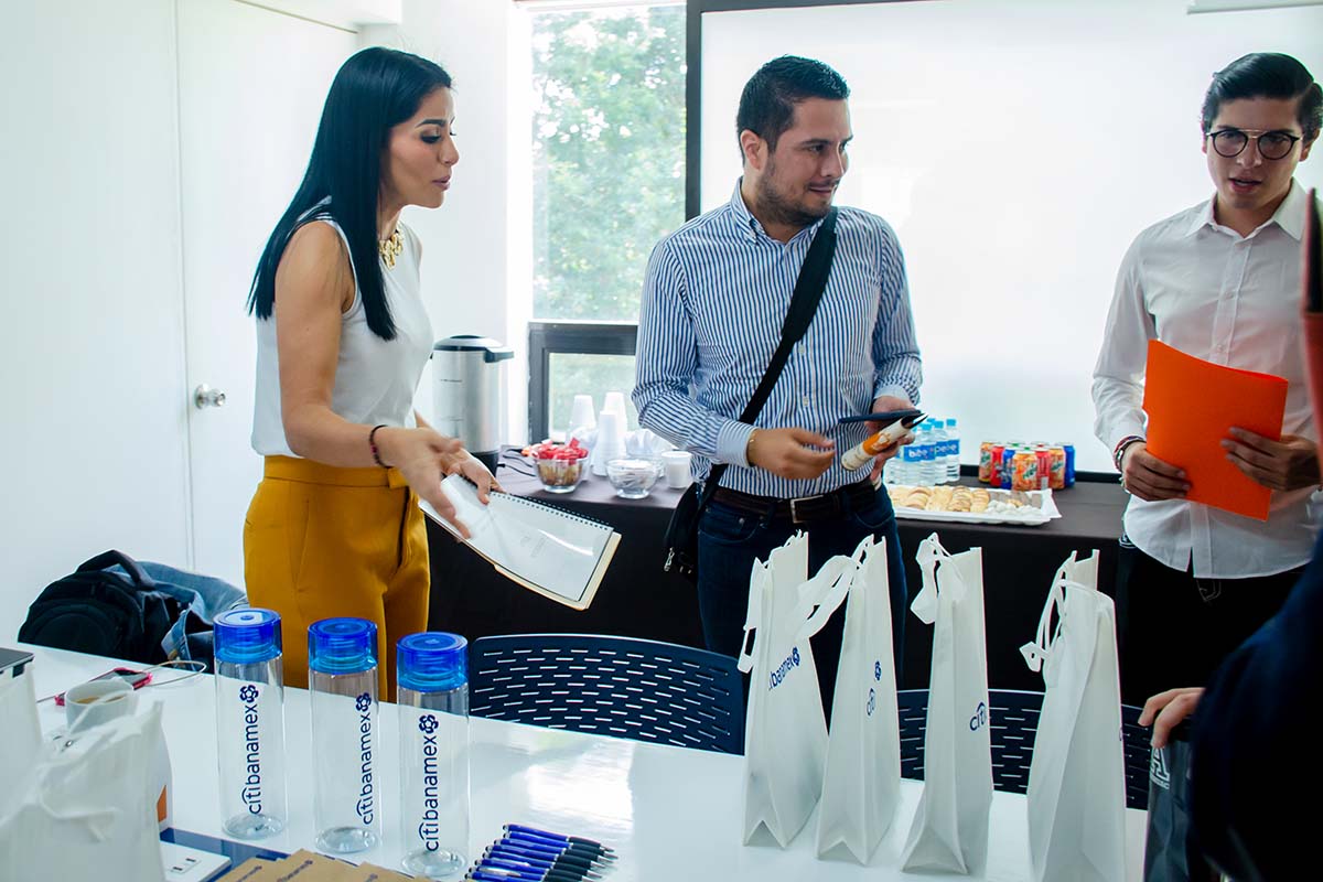 6 / 11 - Citibanamex presente en la jornada laboral.