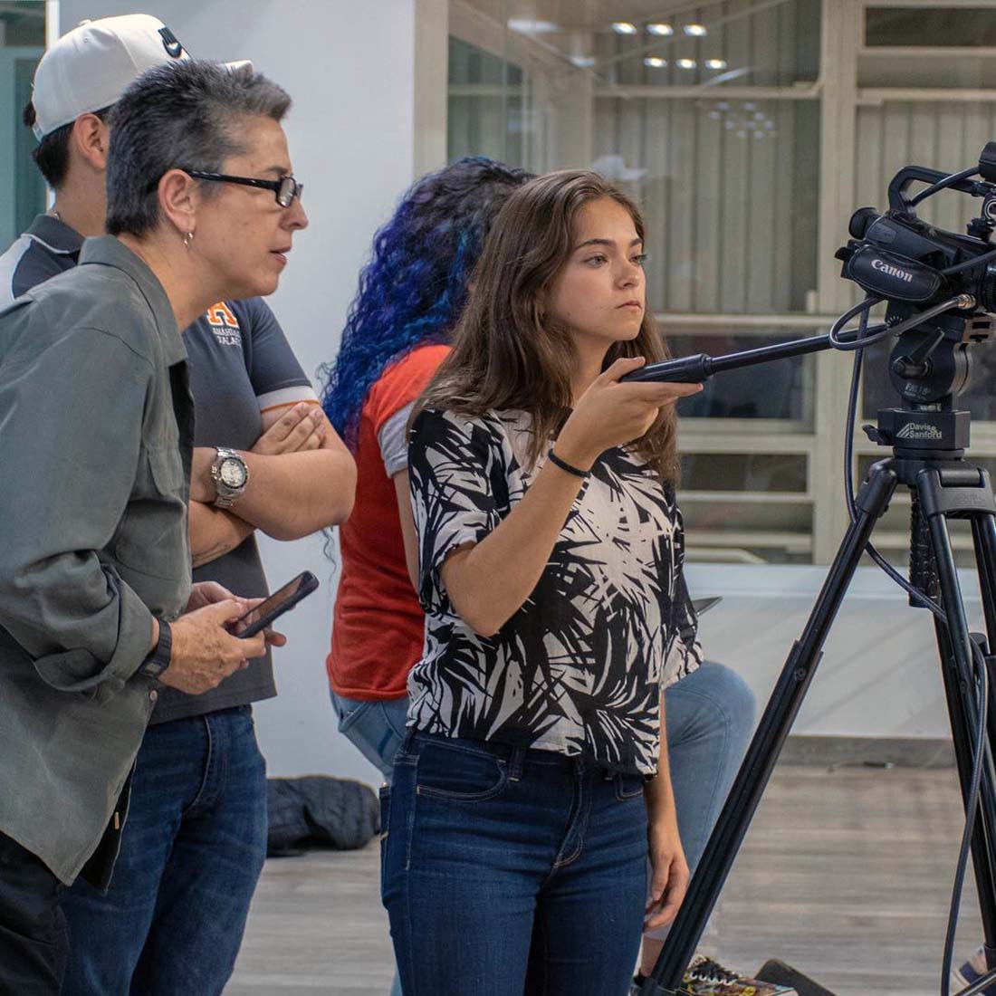 3 / 6 - Alumnos de la Escuela de Comunicación transmiten en vivo los partidos de ABE