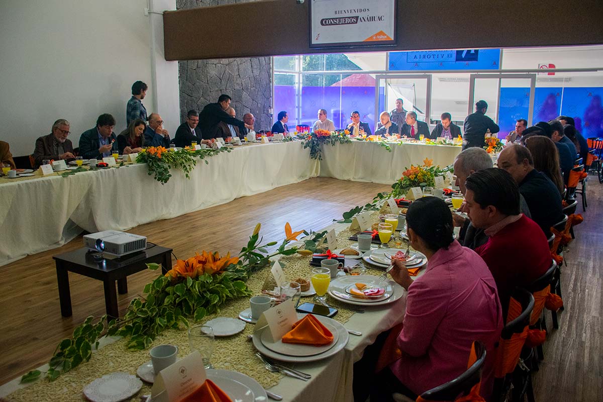 1 / 6 - Desayuno Anual de Consejeros Anáhuac