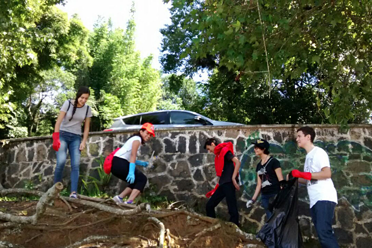 2 / 9 - Acción Social en el Bachillerato Anáhuac