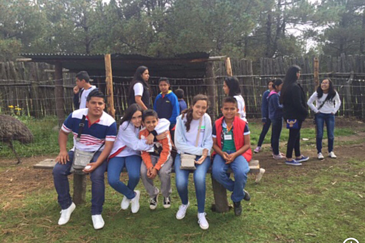 6 / 9 - Acción Social en el Bachillerato Anáhuac