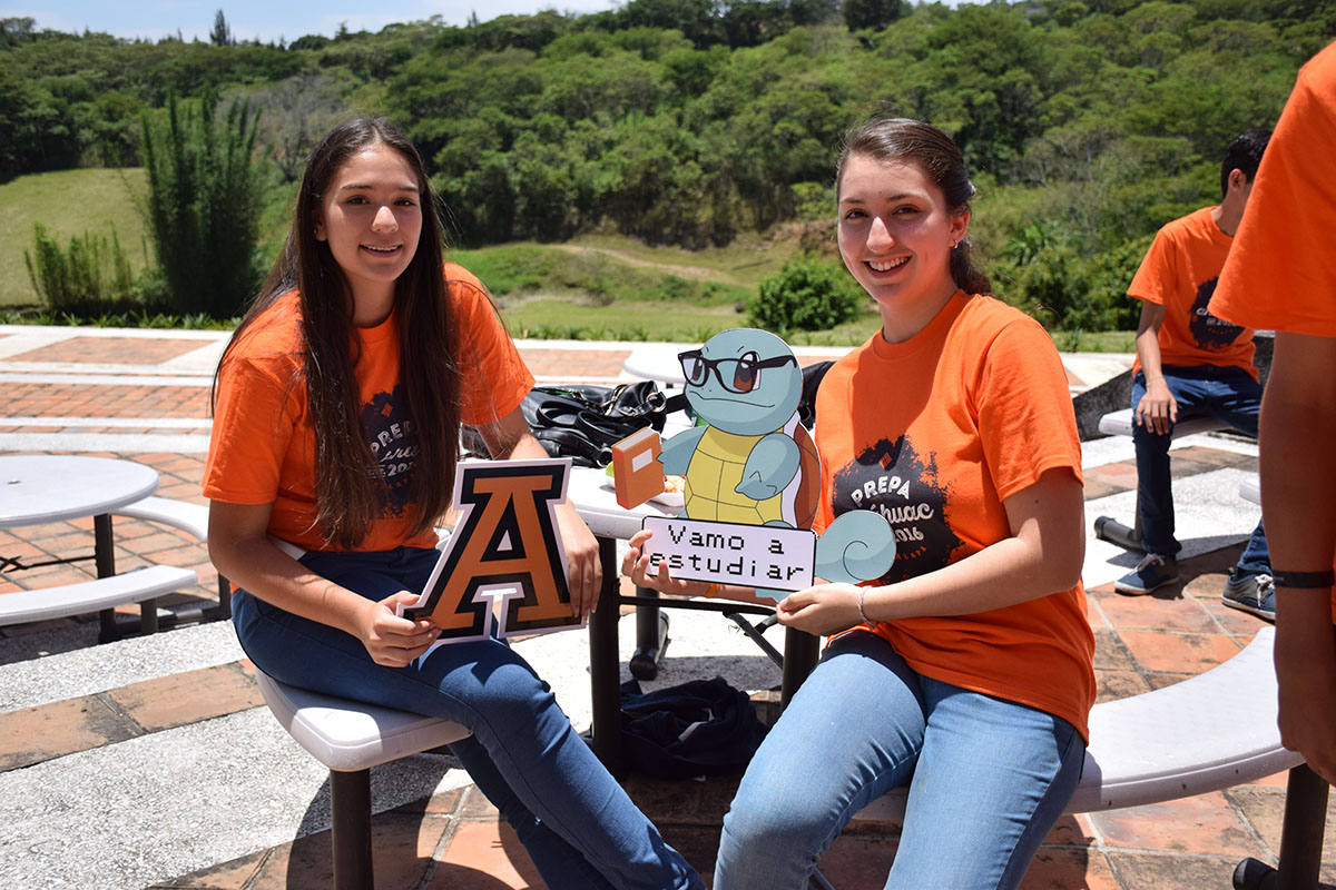 1 / 4 - Bienvenida Prepa Anáhuac