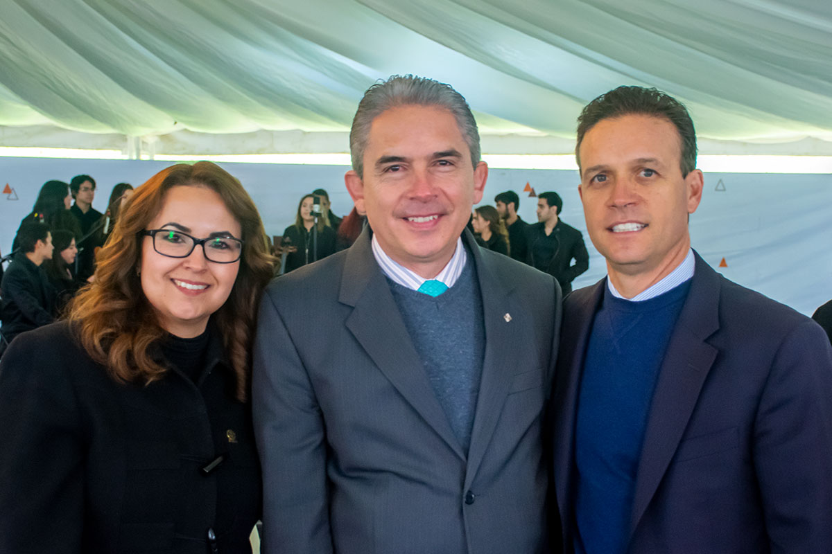 5 / 8 - Mtra. Yoani Rodríguez Villegas, Dr. Luis Linares Romero y Mtro. Luis Alverde Montemayor.