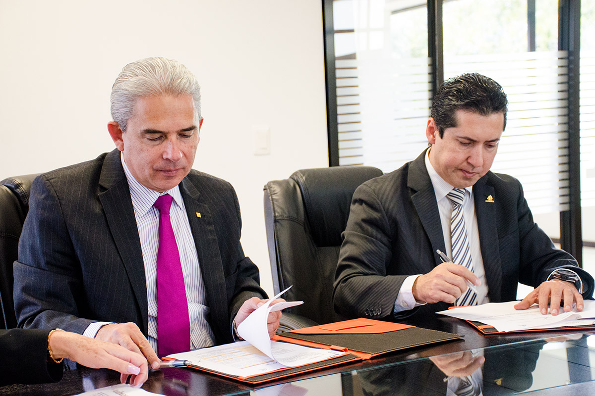 4 / 5 - COPARMEX y Universidad Anáhuac firman convenio