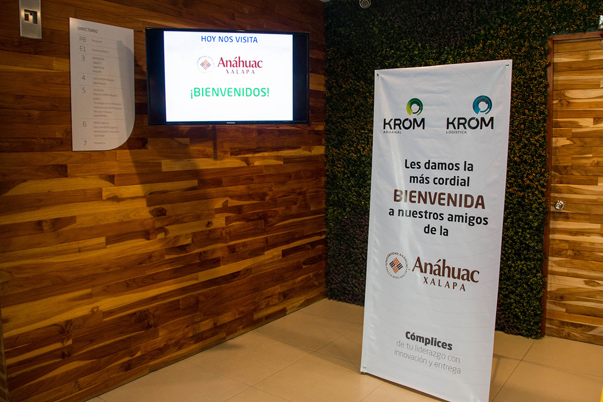 1 / 12 - Firma de convenio de colaboración con KROM