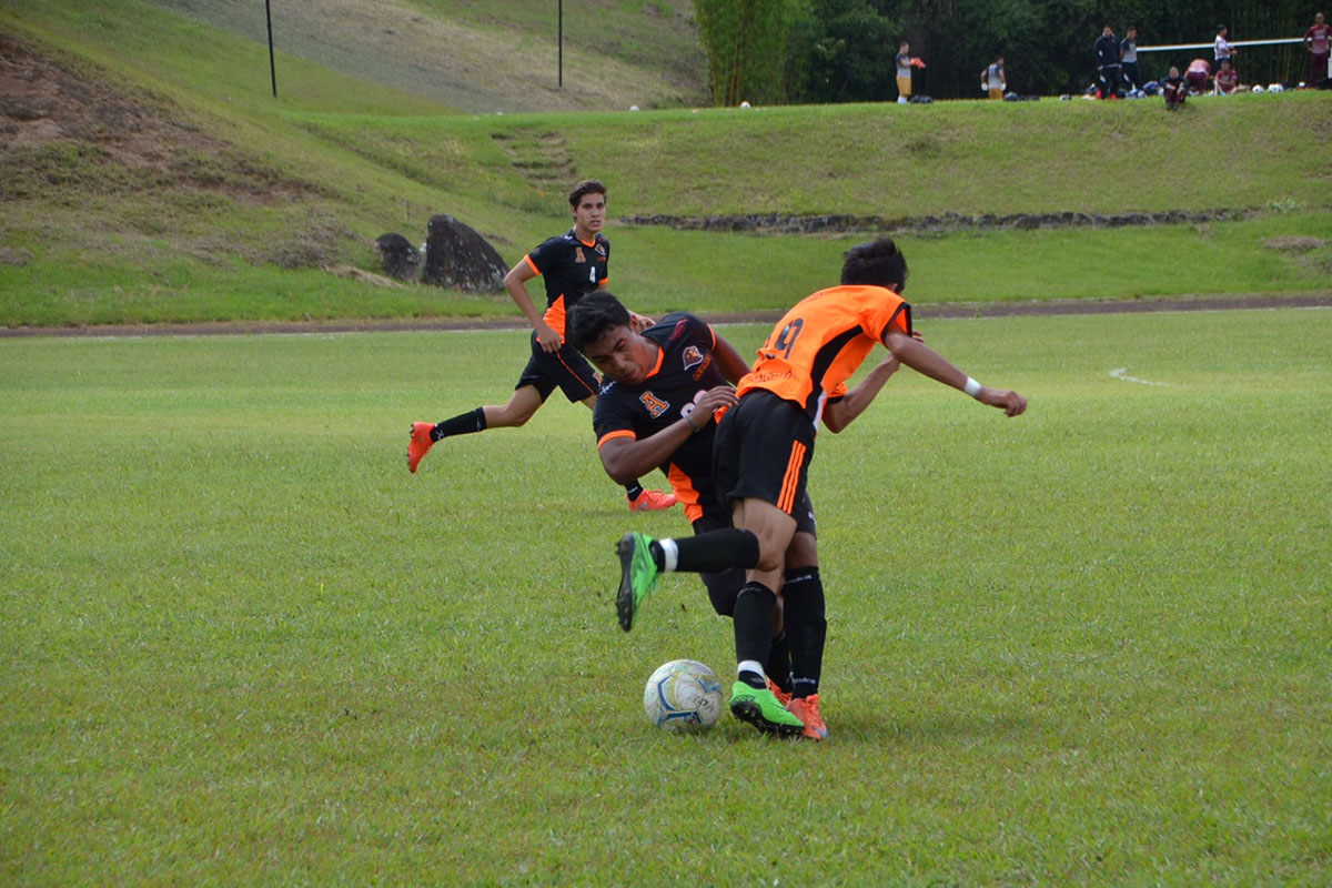 4 / 12 - Leones Soccer Varonil inician temporada CONADEIP con triunfo