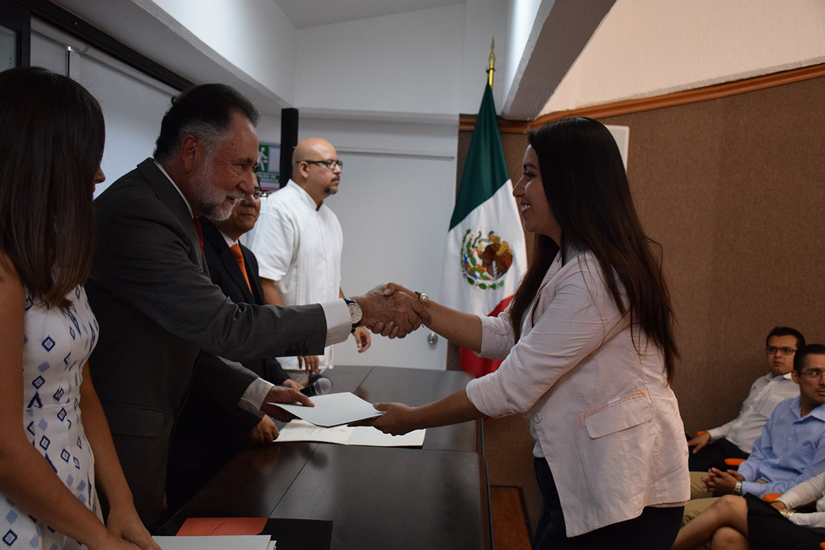 9 / 20 - Concluye el primer ciclo de Diplomados Anáhuac 2016