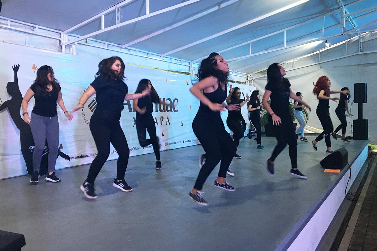 5 / 11 - El talento de los Jóvenes Veracruzanos de manifiesto en el 2° Encuentro de Danza Estudiantil Bailando con el Corazón