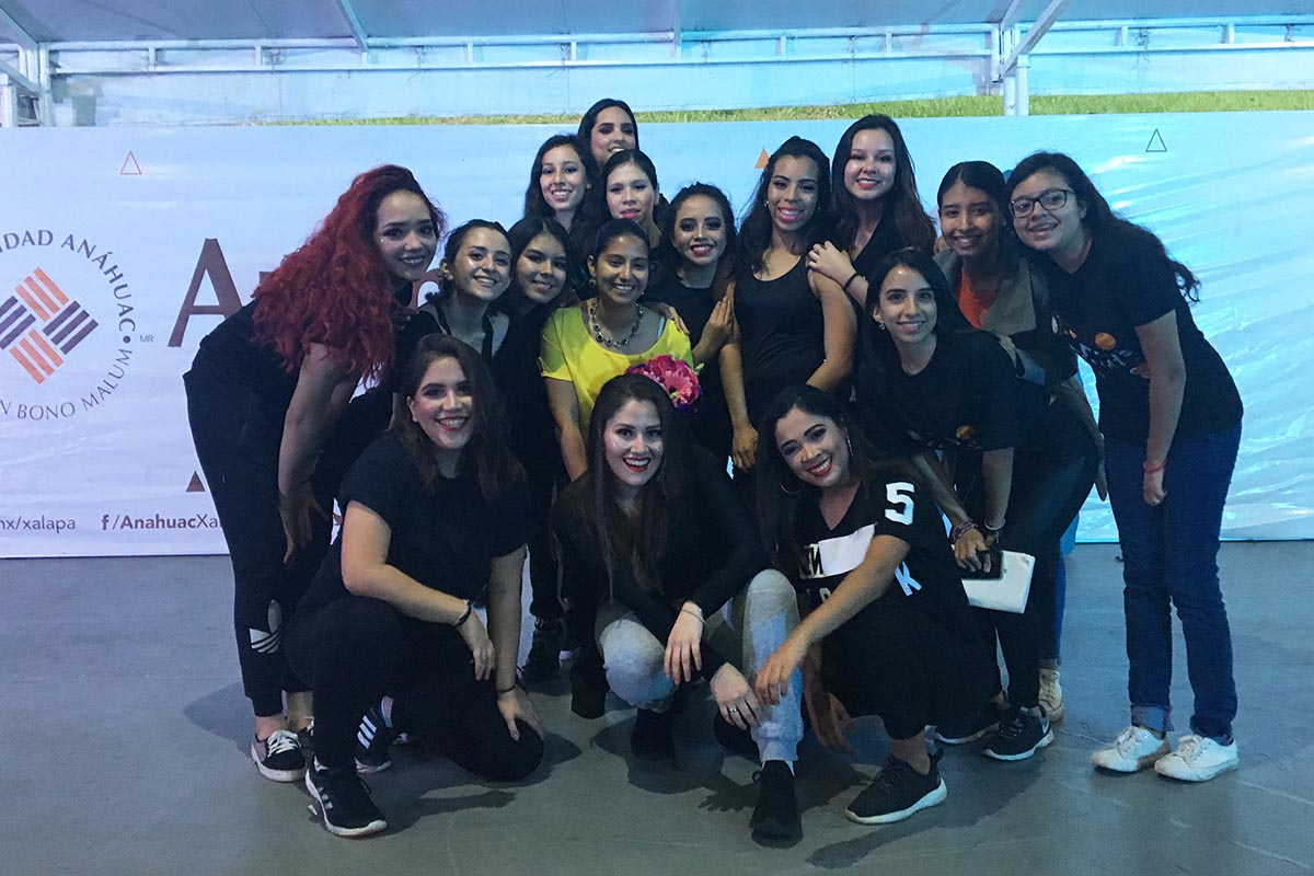 6 / 11 - El talento de los Jóvenes Veracruzanos de manifiesto en el 2° Encuentro de Danza Estudiantil Bailando con el Corazón