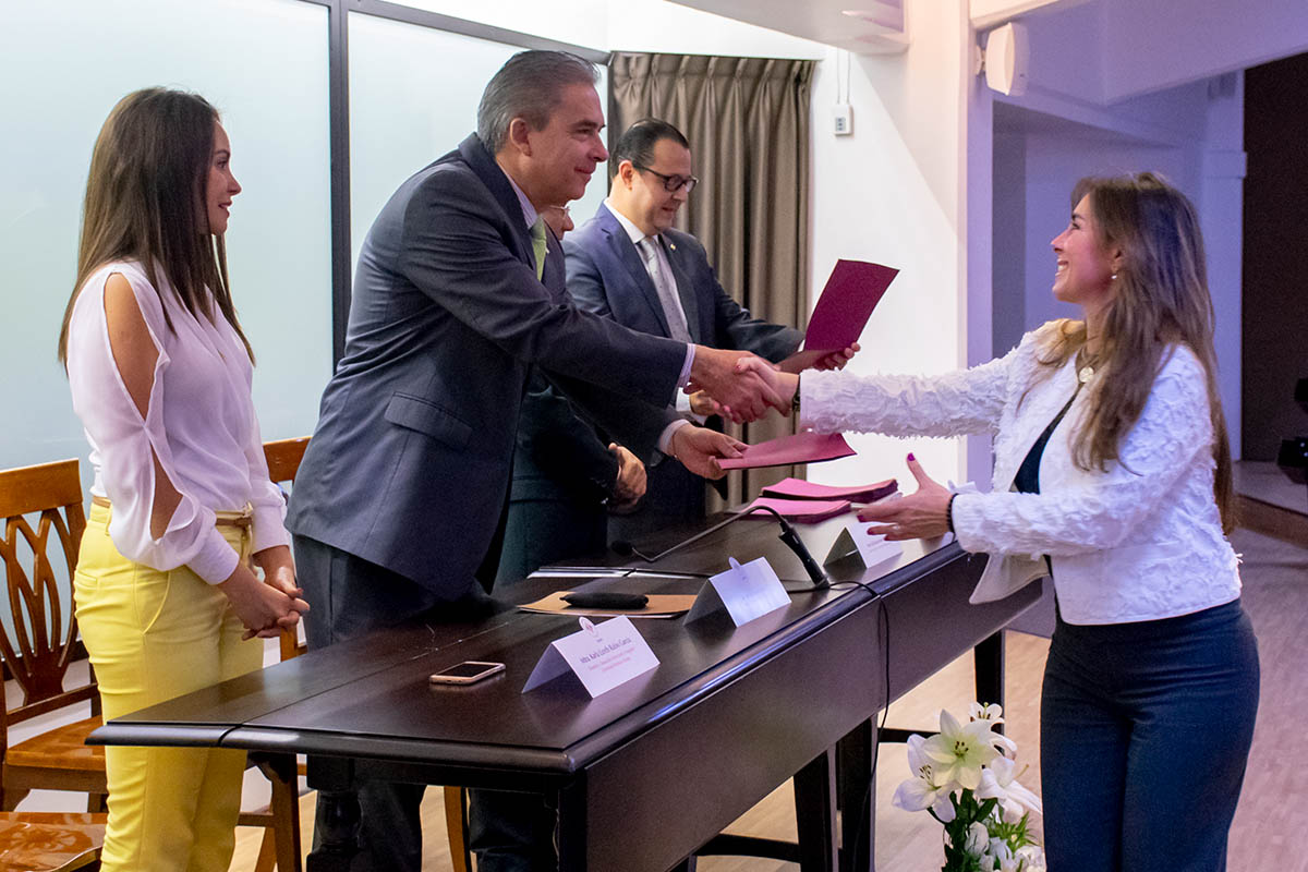 4 / 6 - Clausura de los programas en Orientación Integral para la Pareja y Duelo y Resiliencia