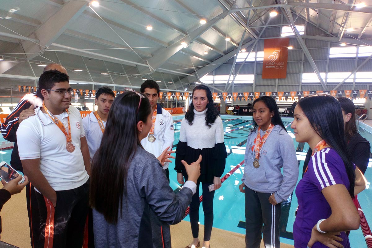 2 / 2 - Prepa Anáhuac Xalapa celebra Competencia de Natación