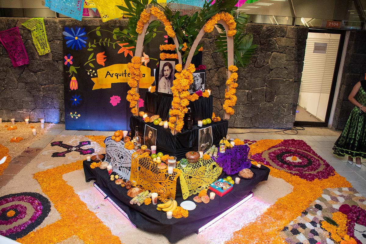 11 / 17 - Las Tradiciones Mexicanas se viven con Entusiasmo en la Anáhuac Xalapa