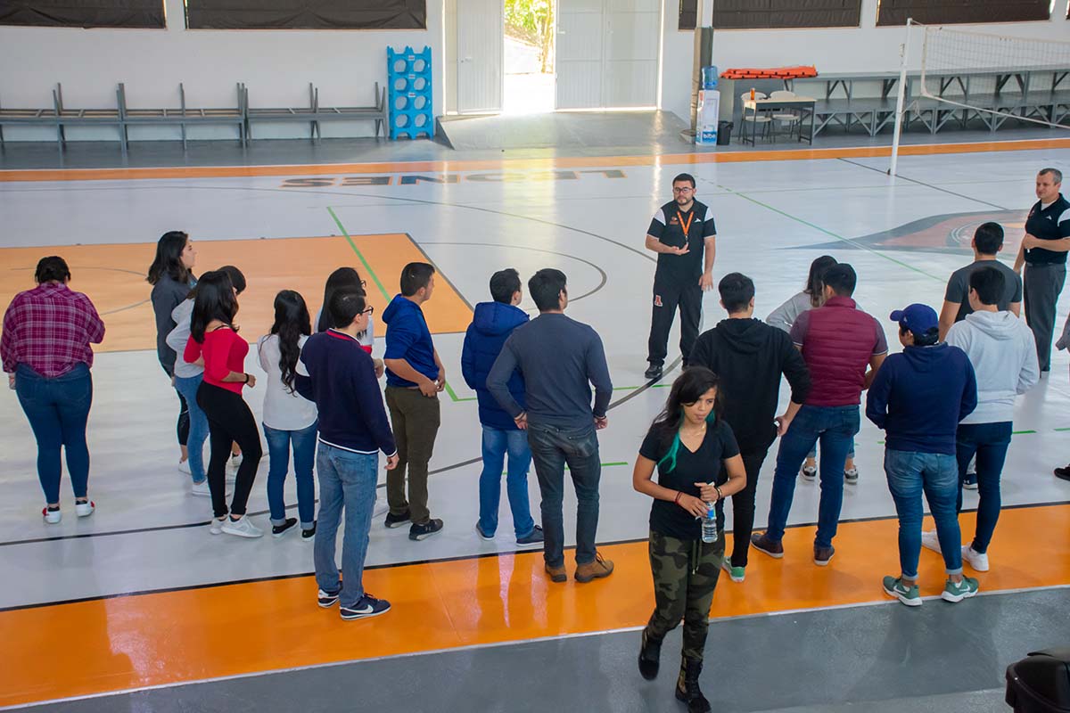 5 / 13 - Calurosa Bienvenida a Estudiantes que se integran en este Invierno