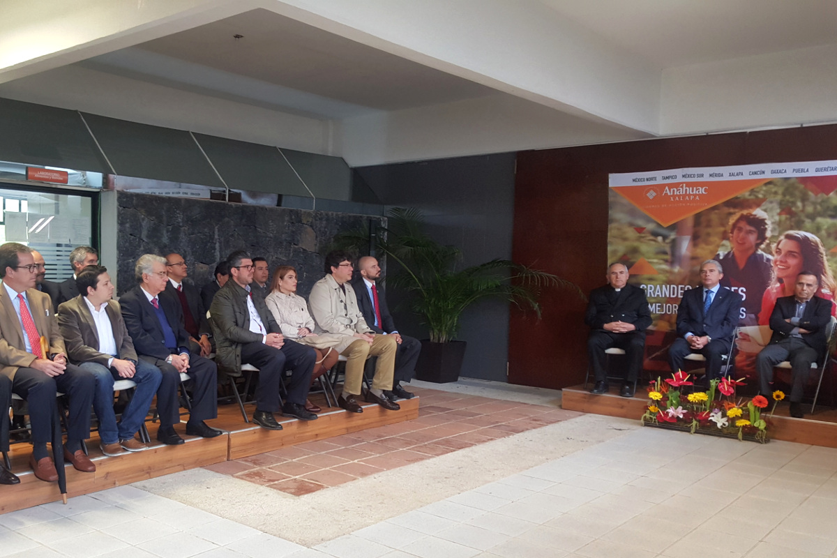 2 / 24 - Inaugura Universidad Anáhuac Central Media y Management & Innovation Center