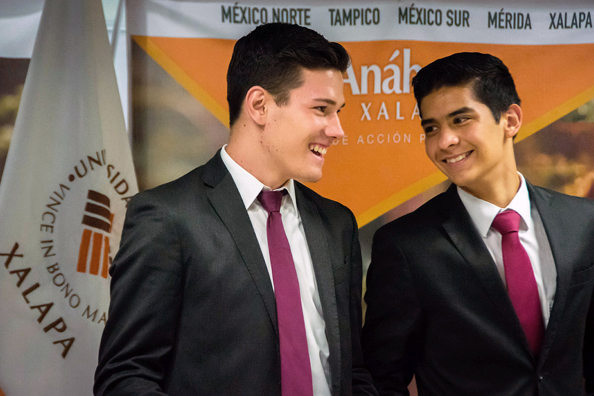 18 / 24 - Ceremonia de Fin de Cursos y Premiación anual del Bachillerato Anáhuac Xalapa