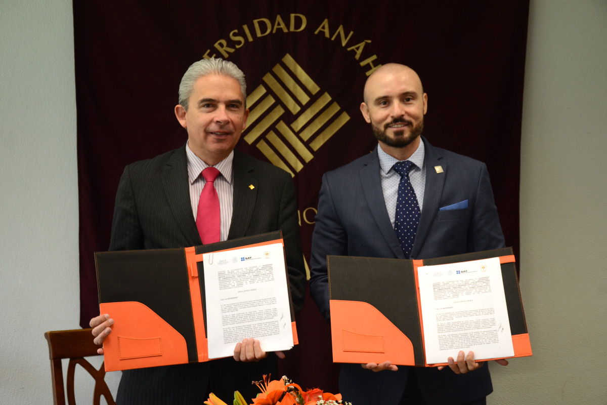 7 / 8 - Firma Universidad Anáhuac convenio de colaboración con el SAT