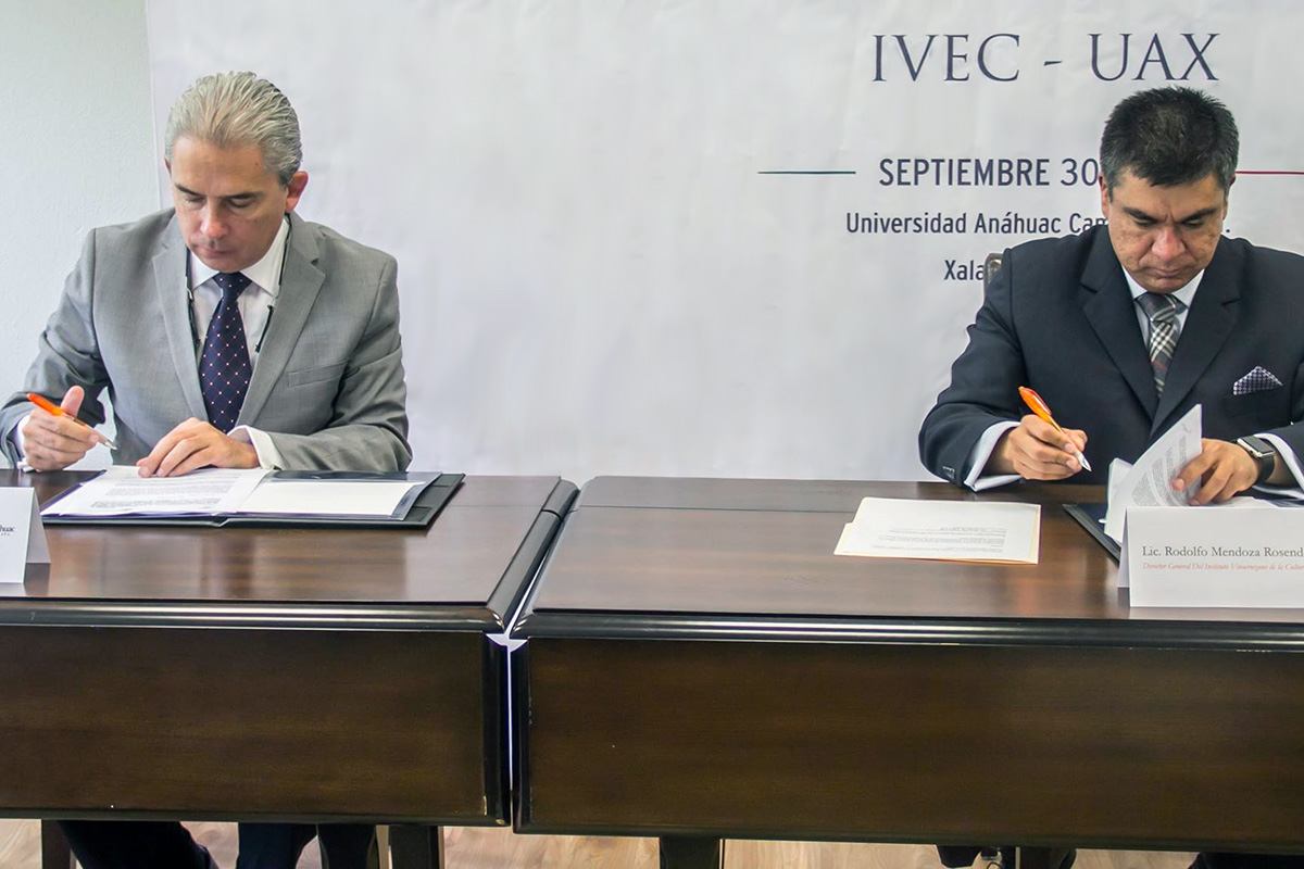 2 / 9 - Firman la Universidad Anáhuac y el IVEC Convenio de Colaboración