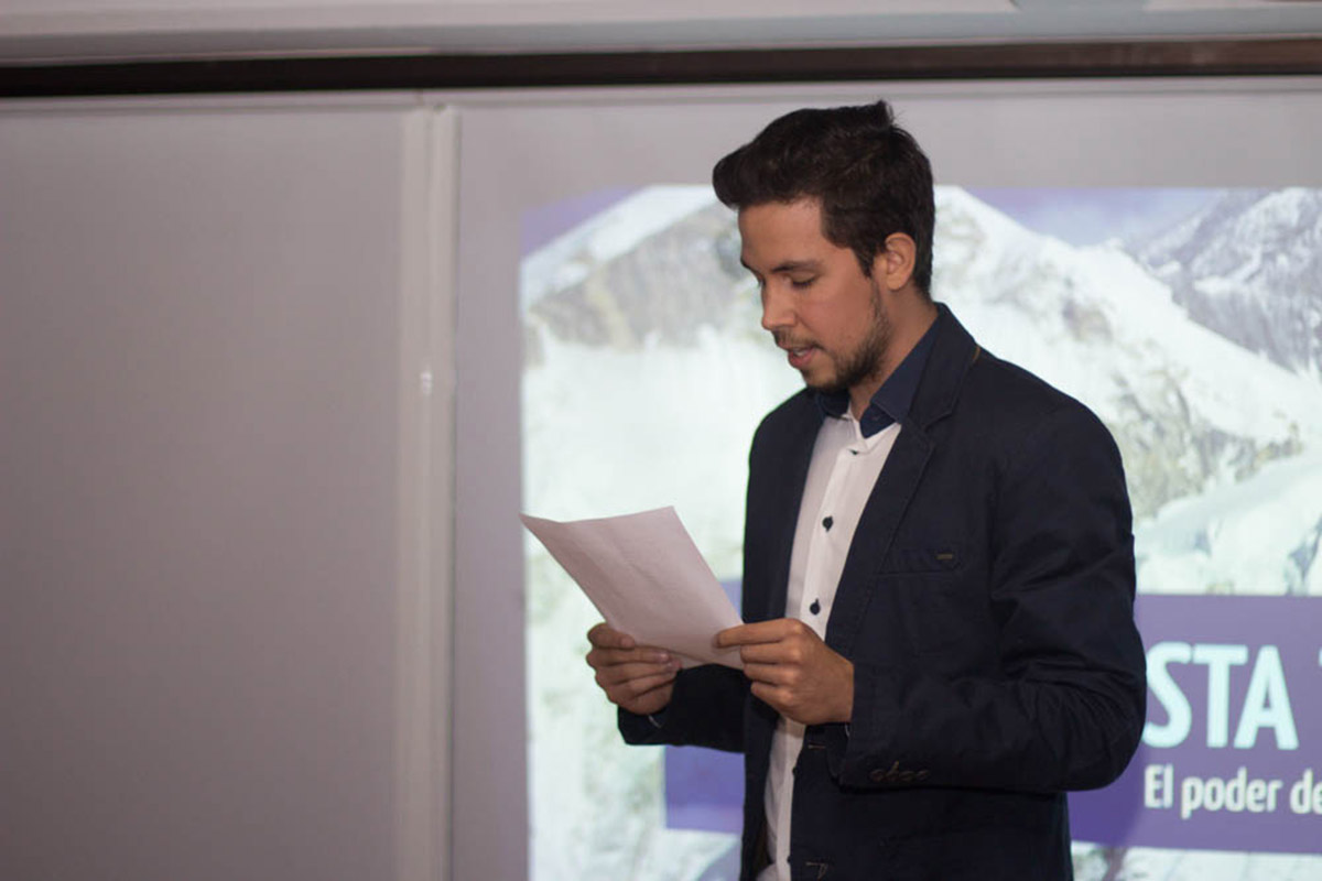 2 / 8 - El Director de Tommy Hilfiger México imparte conferencia en la UAX