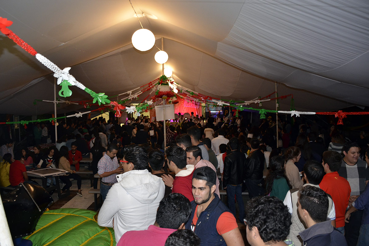 14 / 14 - Fiestas Patrias 2015