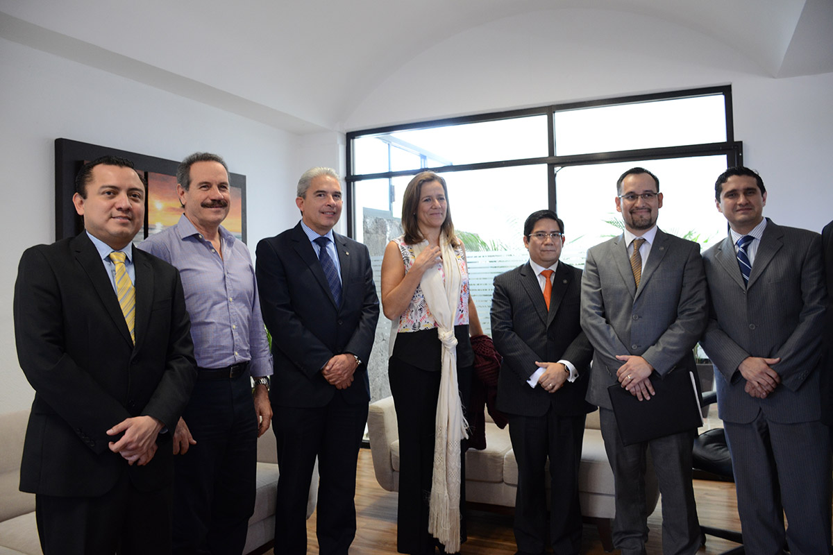 4 / 8 - La Democracia en el Siglo XXI 4 / 8 - La Democracia en el Siglo XXI