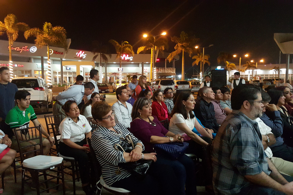 4 / 8 - Se inauguran oficinas de atención en Coatzacoalcos