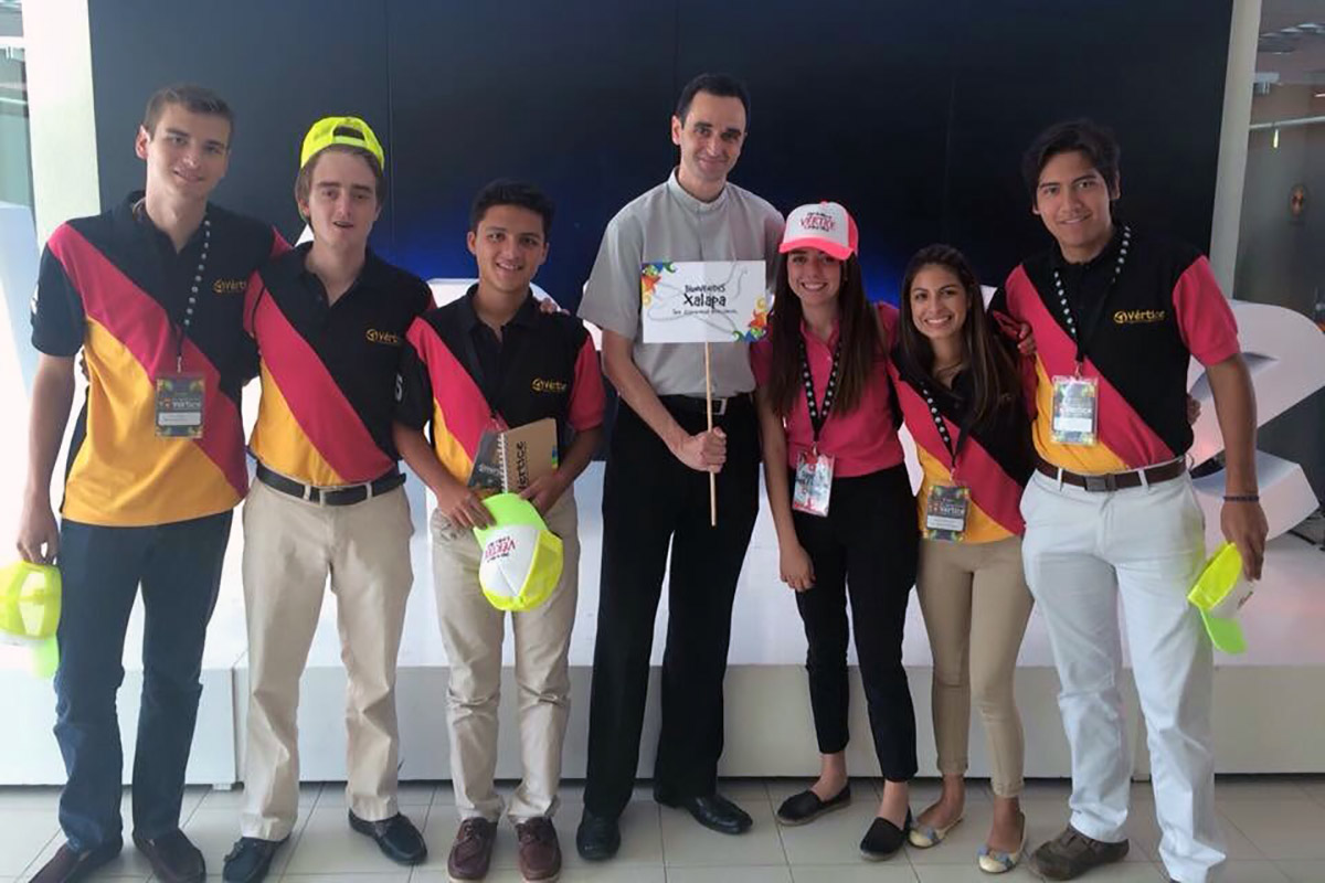 3 / 8 - Anáhuac Xalapa participa en el Tercer Congreso Nacional Vértice