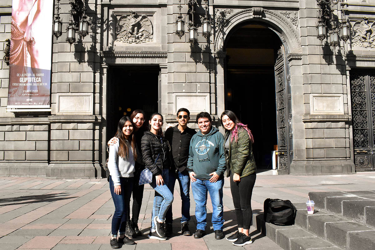 1 / 3 - Viaje de aprendizaje de Alumnos de Comunicación a la CDMX