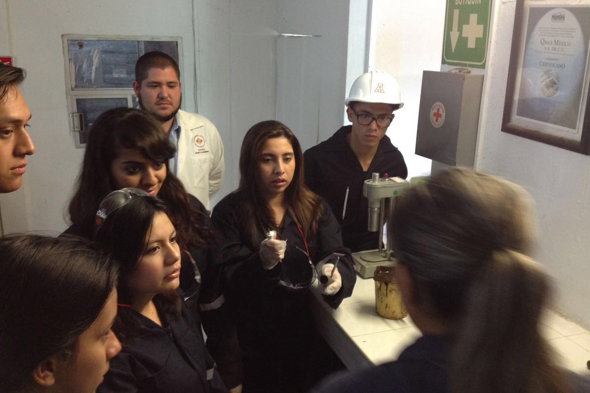 15 / 16 - Visita a la empresa QMAX