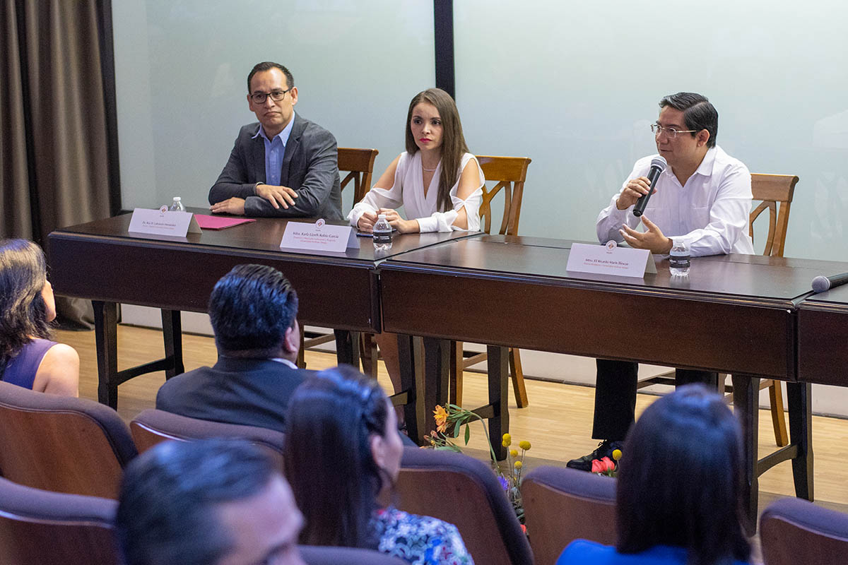 3 / 13 - Enhorabuena a la Comunidad de Extensión Universitaria