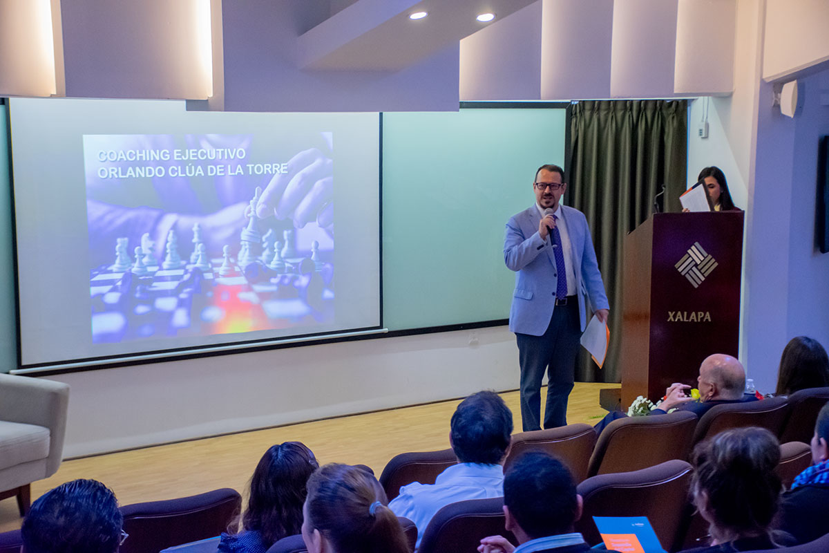 1 / 4 - Mtro. Gerardo Hernández Márquez, Coordinador de la Escuela de Psicología.