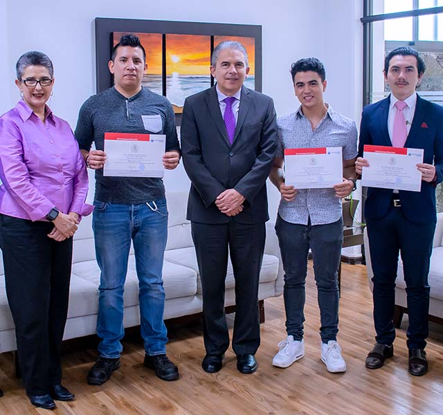 Alumnos de Comunicación y Dirección de Empresas de Entretenimiento ganan el VIII Concurso