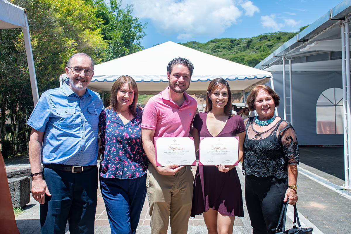 23 / 26 - Felicitaciones a la Comunidad de Extensión Universitaria