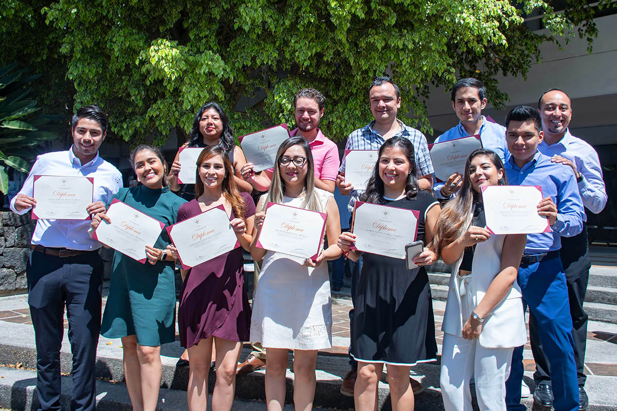 24 / 26 - Felicitaciones a la Comunidad de Extensión Universitaria