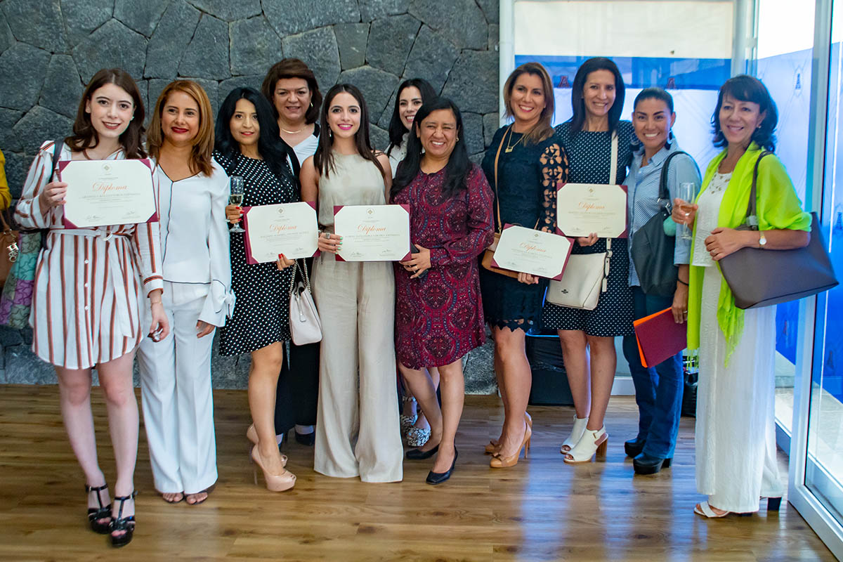 23 / 24 - Clausura de los Diplomados en Tanatología y Adolescencia: Psicología del Joven Actual