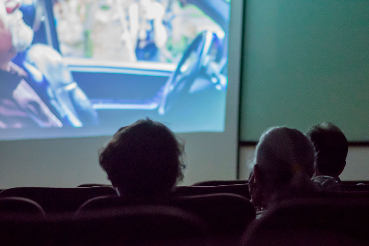 3 / 5 - Dentro del marco de la FILAX la Escuela de Comunicación presentó la Película El Silencio de Augusto