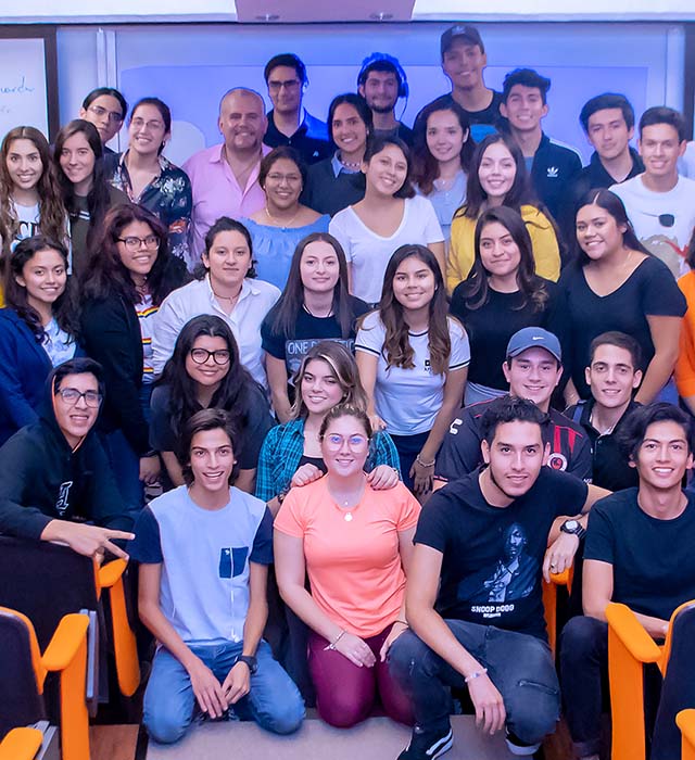 La Escuela de Comunicación y Dirección de Empresas de Entretenimiento inicia la Serie «Plática