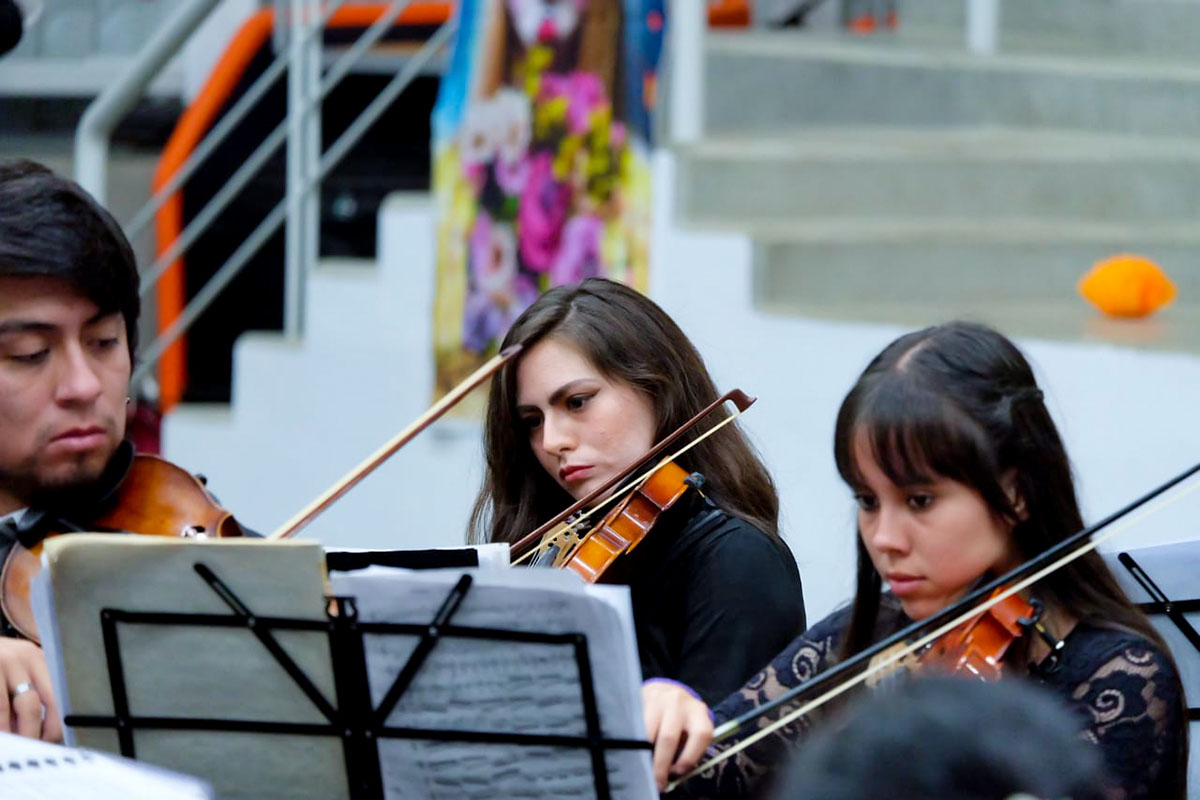 2 / 13 - Espectacular Concierto de la Orquesta Filarmónica de Xalapa