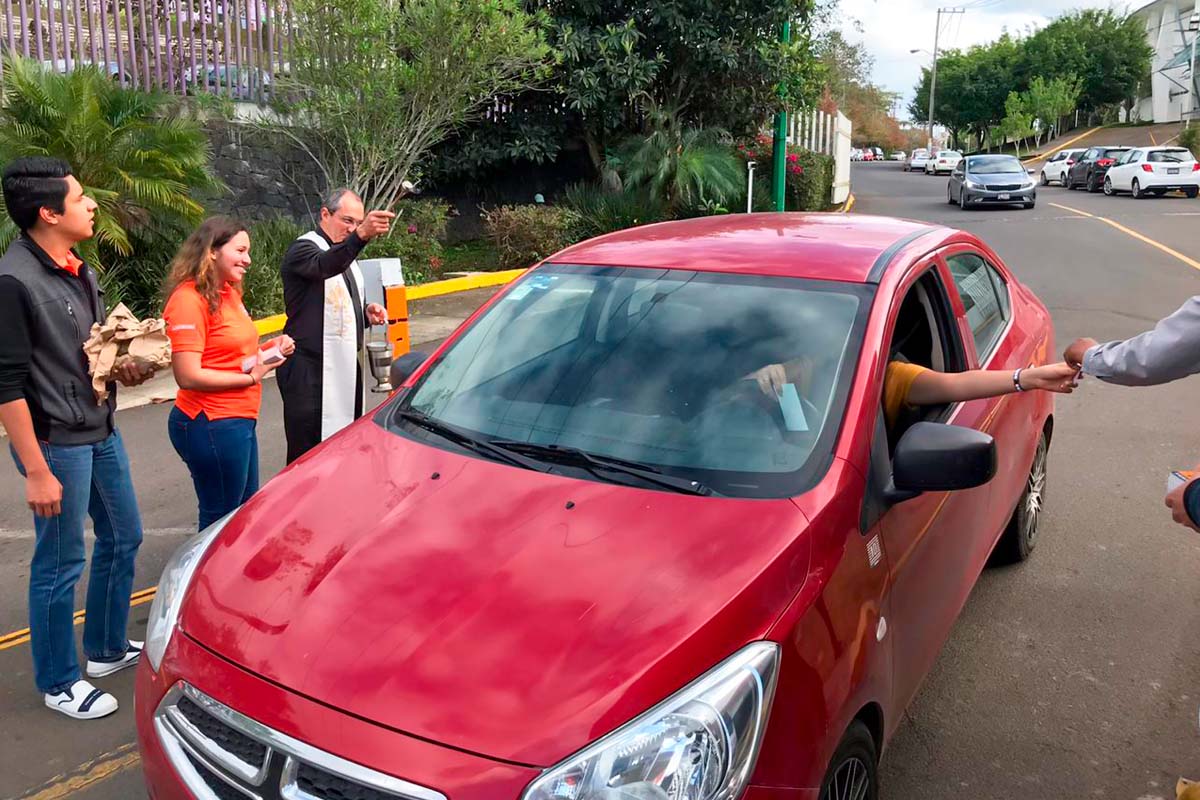 5 / 5 - Primera Jornada de Bendición de Coches en la Anáhuac