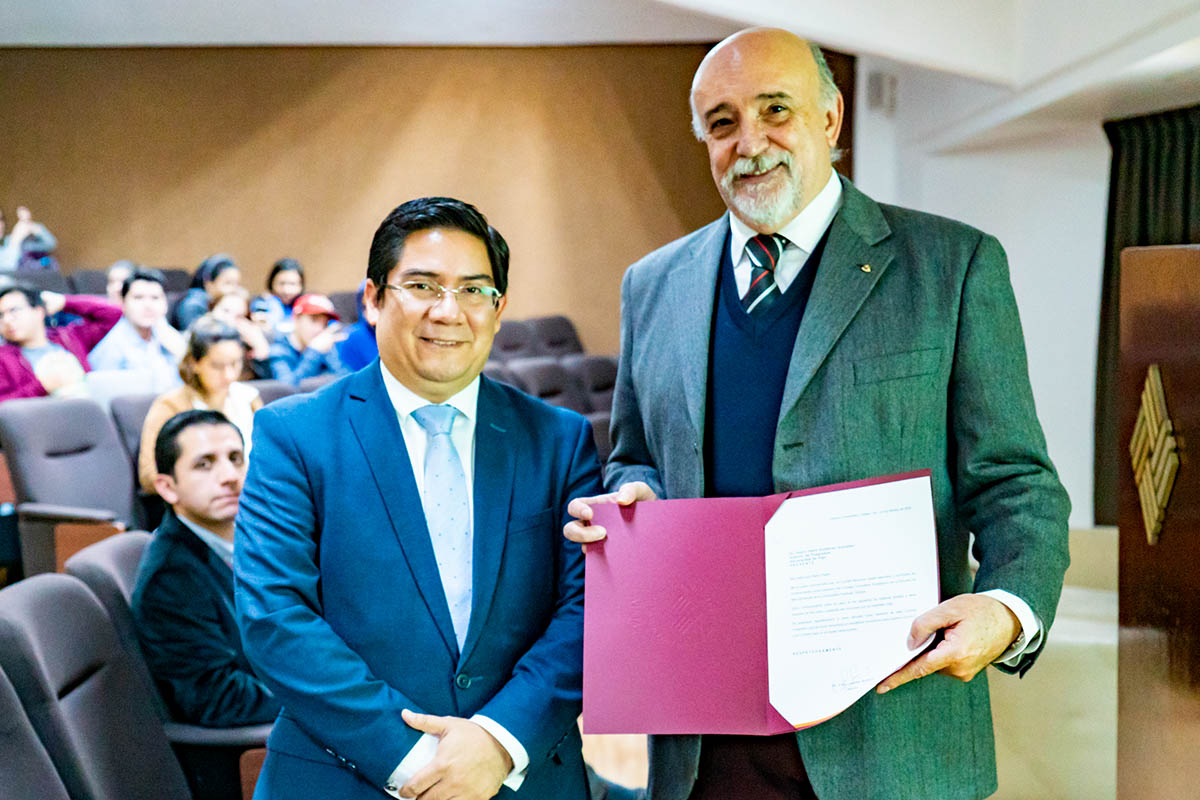 2 / 5 - Dr. Pedro Pablo Gutiérrez pasa a Formar Parte del Consejo Consultivo de Mercadotecnia