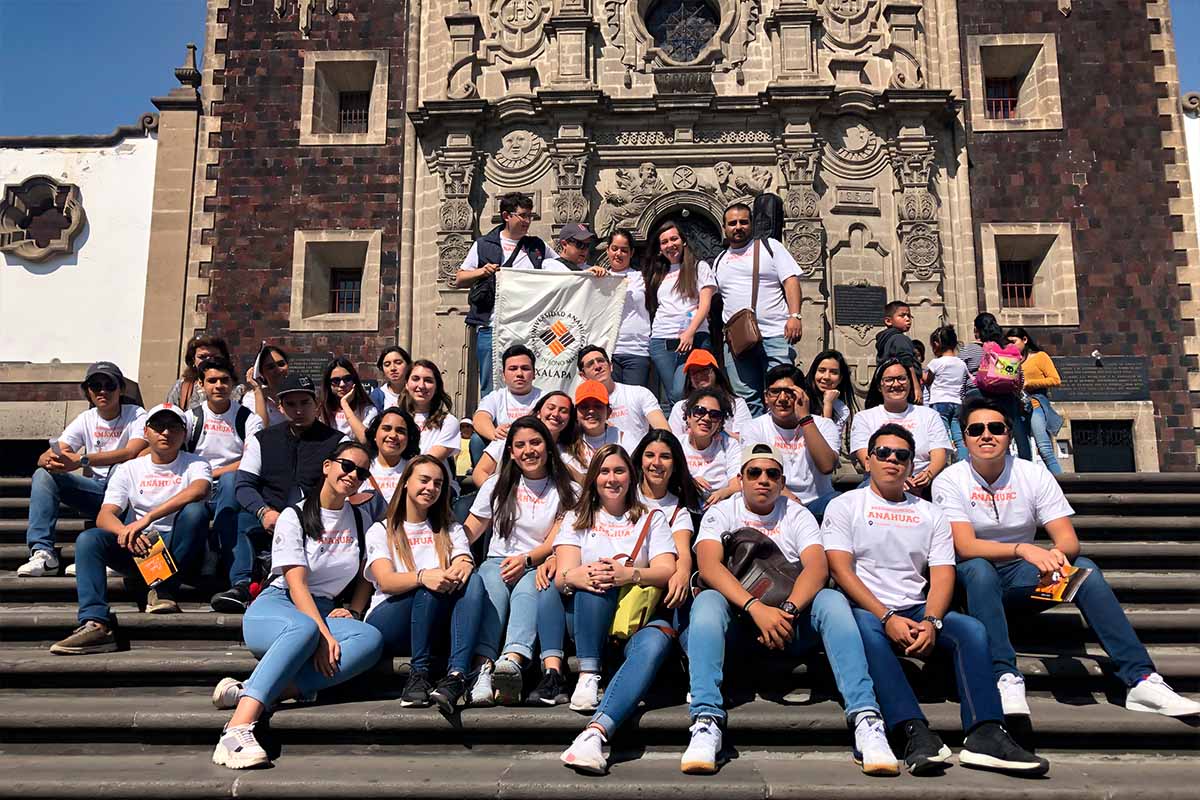 5 / 5 - Jóvenes Universitarios Anáhuac a los Pies de la Guadalupana