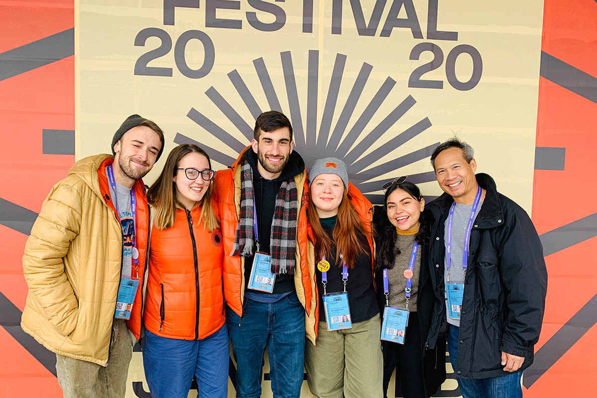 3 / 3 - Equipo de organizadores seleccionados de todo el mundo.