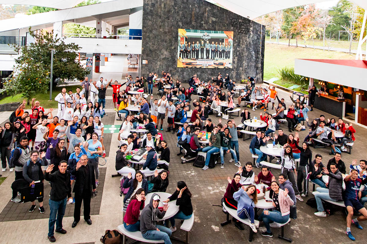 5 / 5 - Centro de Convivencia Universitario