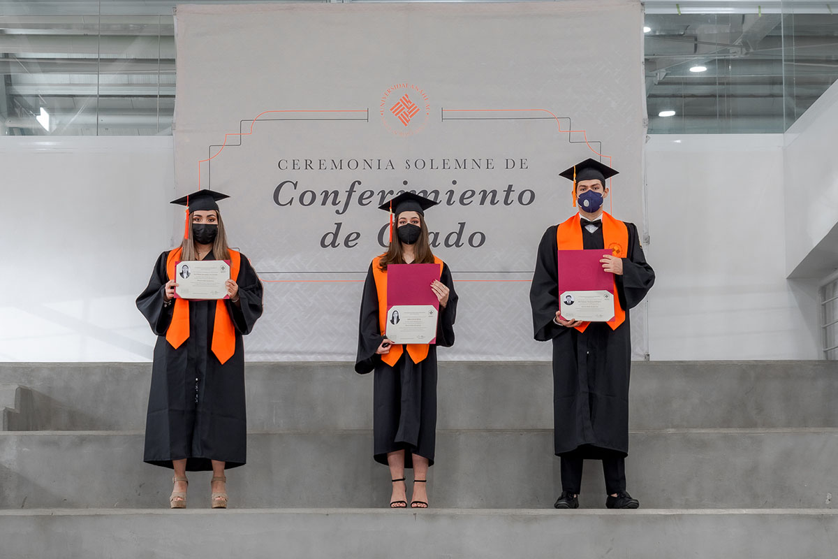 65 / 81 - Egresa una Generación Más de Líderes de Acción Positiva de la Anáhuac Veracruz